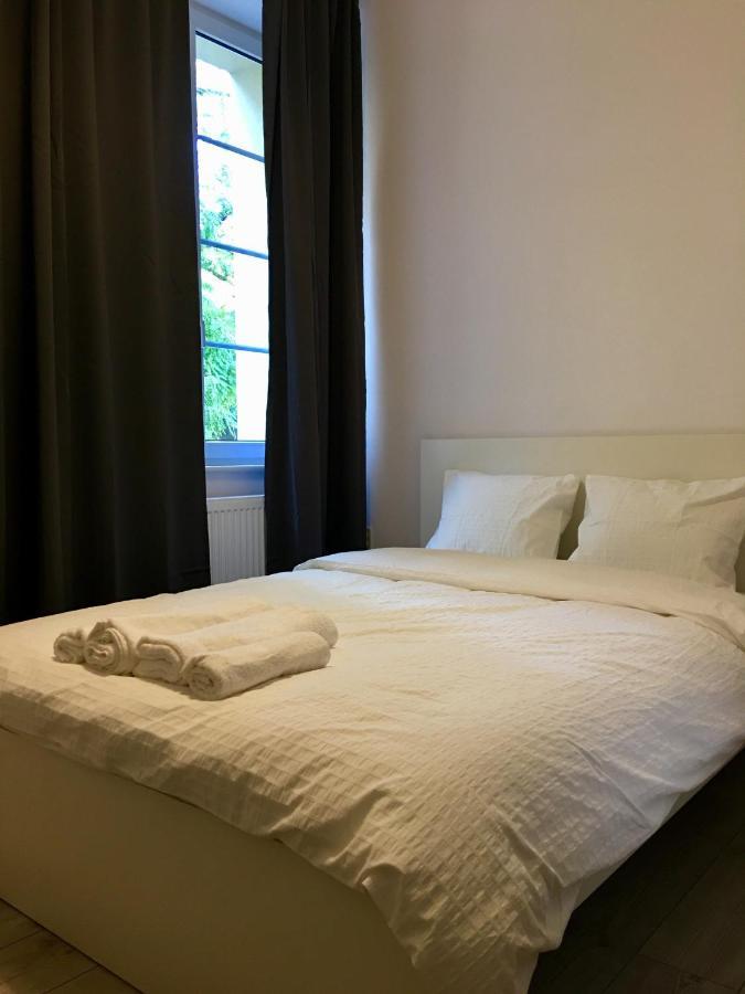 Auberge de jeunesse Orion à Cracovie Extérieur photo