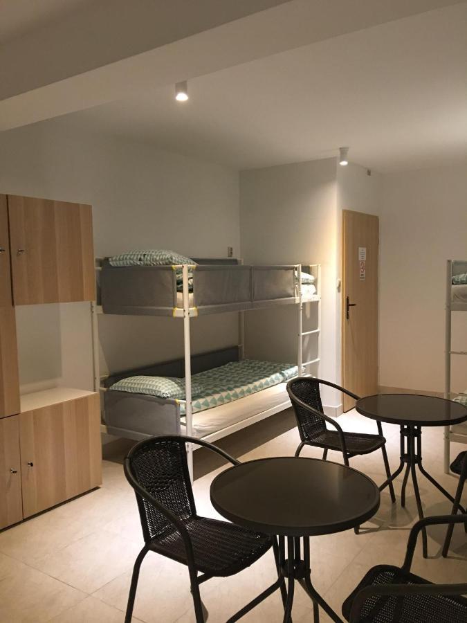Auberge de jeunesse Orion à Cracovie Extérieur photo